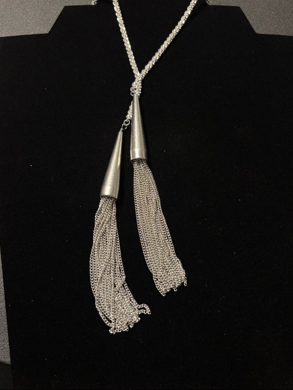 Kendra Scott Silver Long Tassel Necklace Phara Lariat - Picture 9 of 9
